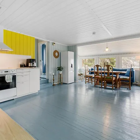 In With House Sea View * Risør