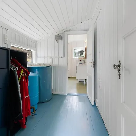 In With House Sea View Feriehus *